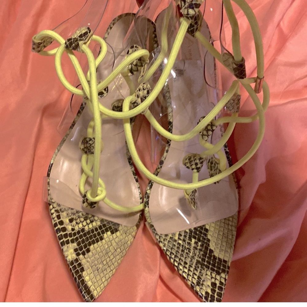 Chic Snakeskin Lace-Up Heels